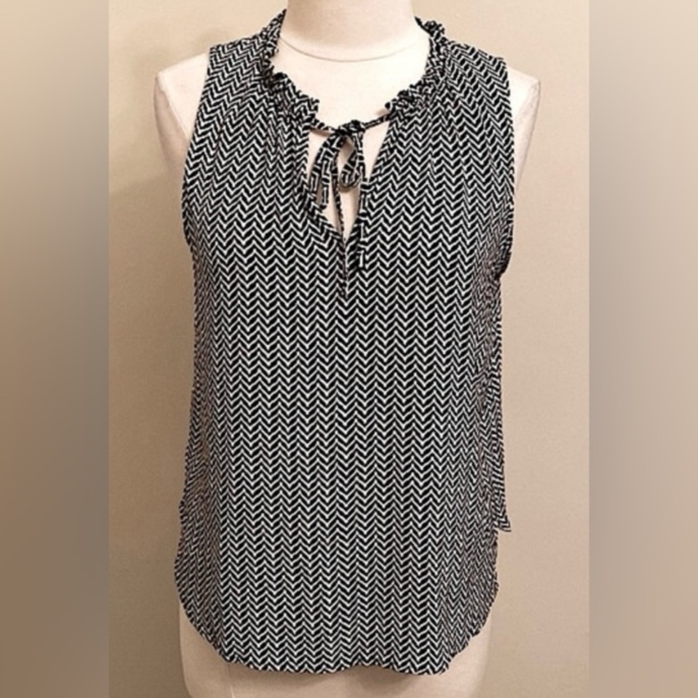 LOFT Black White Printed L Preppy Office Chic Polished Classic Ruffled Neck Top